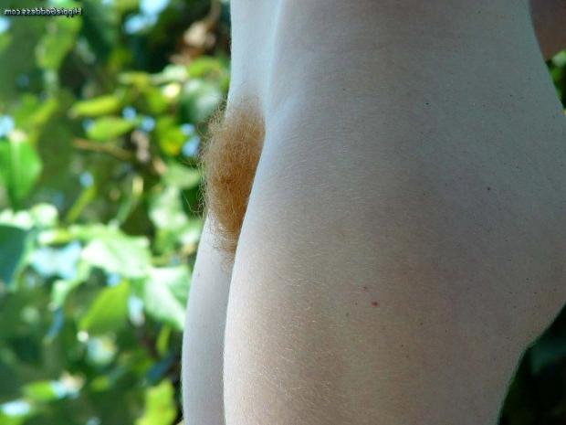 16P Redhead Dreadhead Hippie Chick Naked Outdoors