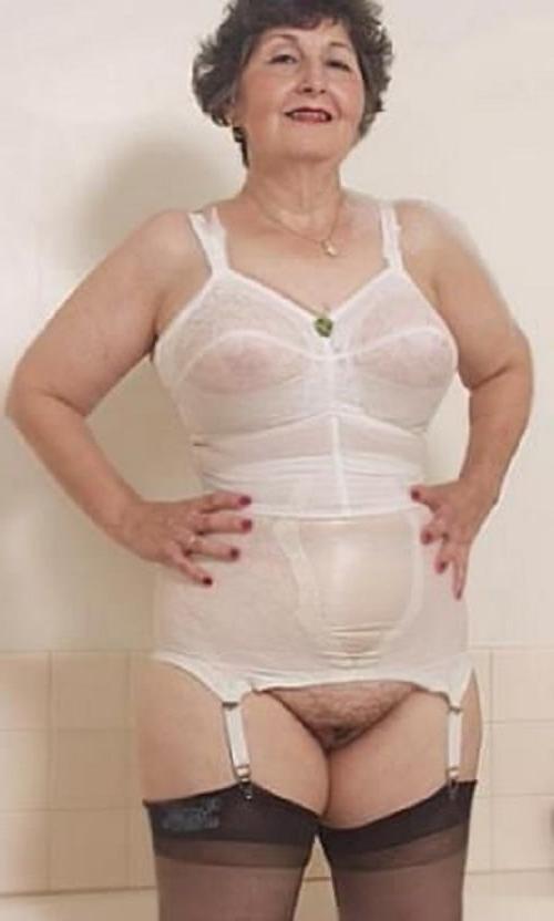25P AGED 50+ SLUTS 177