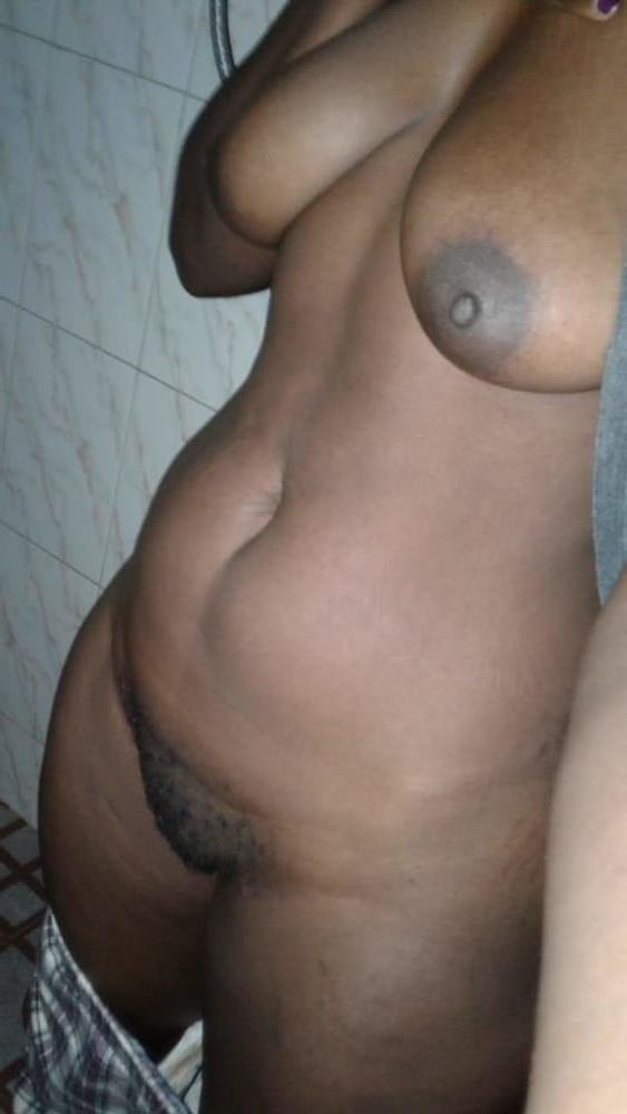 17P Fuck my cute black african wife pussy for comment &amp; tribute