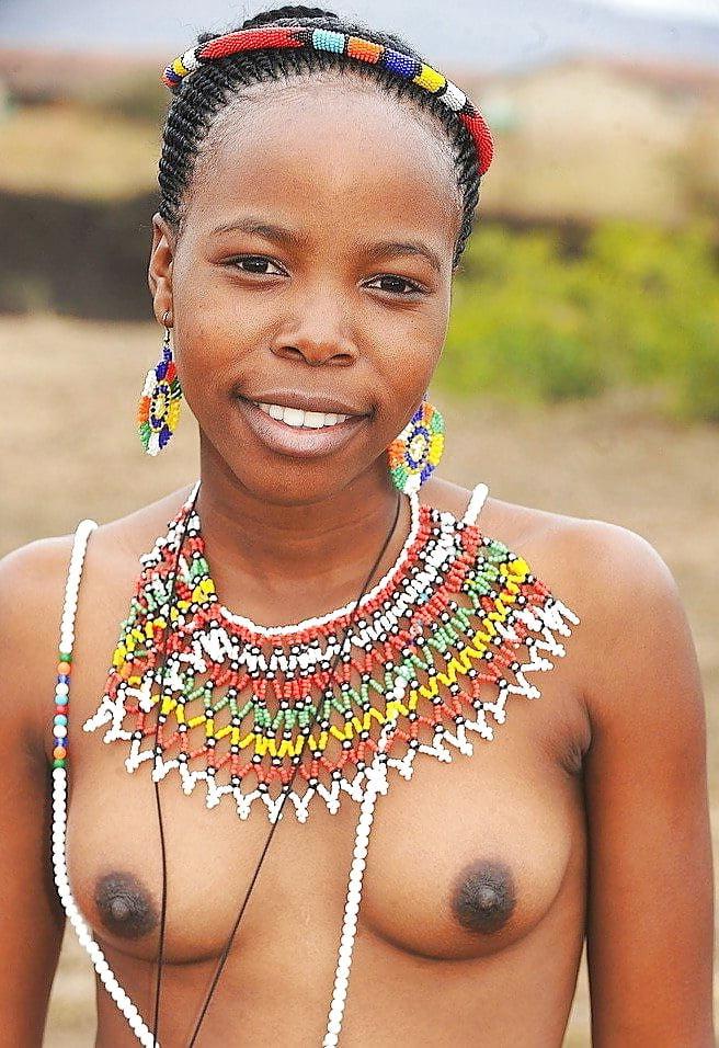 25P My African Box 02