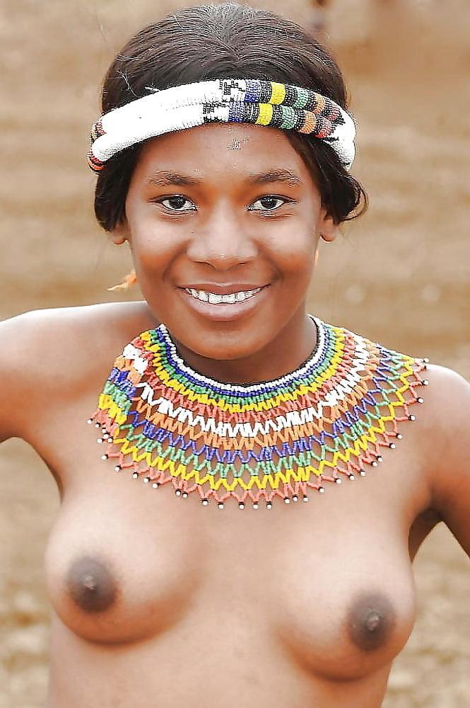 25P My African Box 01