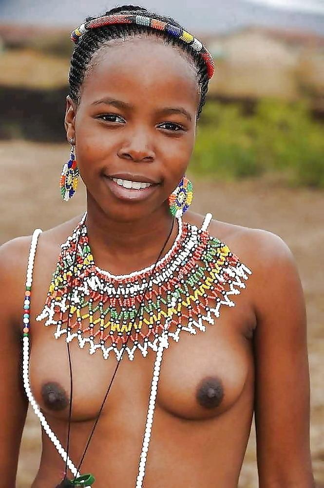 25P My African Box 01