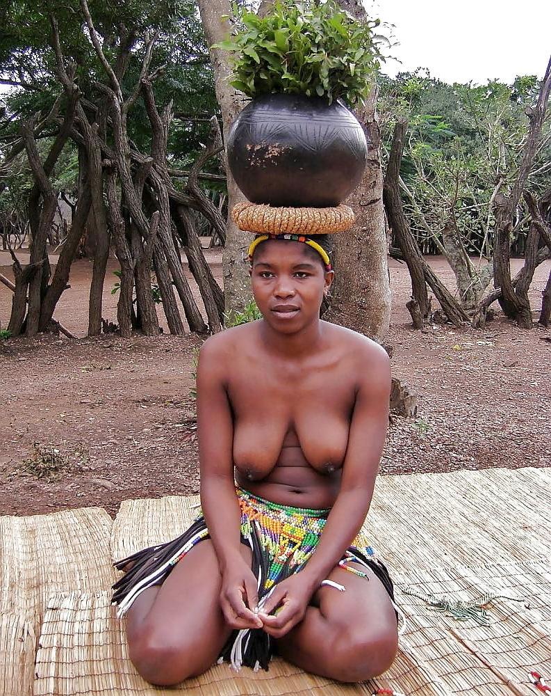 25P My African Box 01