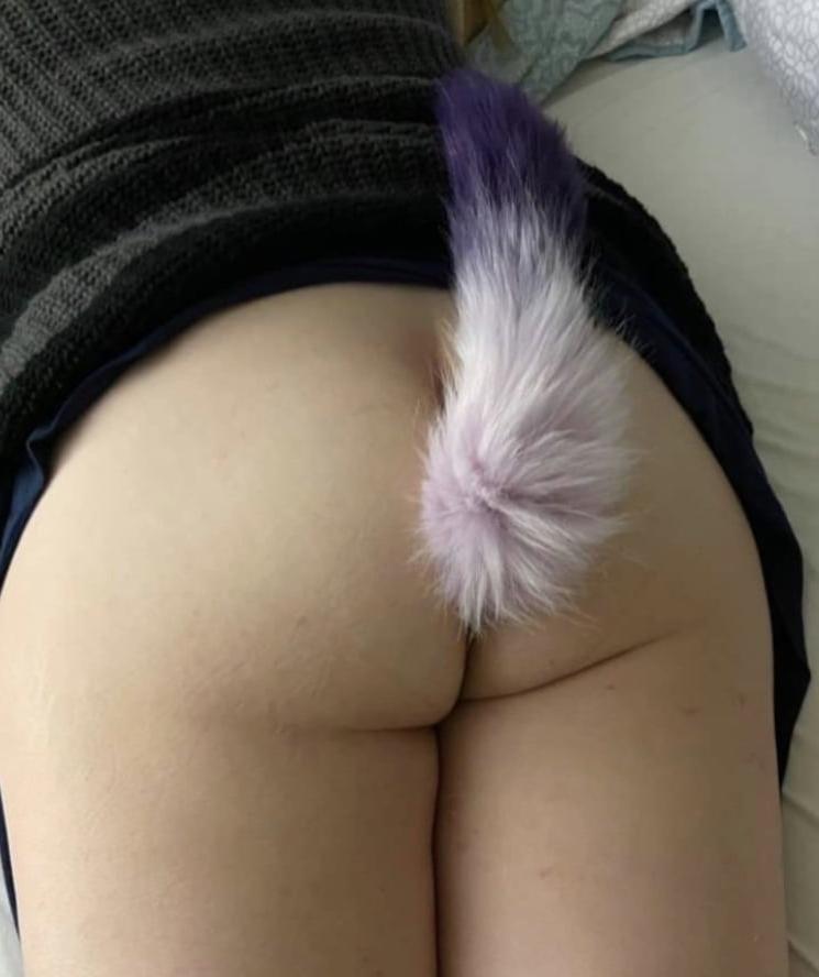 14P Ashley is a filthy milf who takes it in all holes