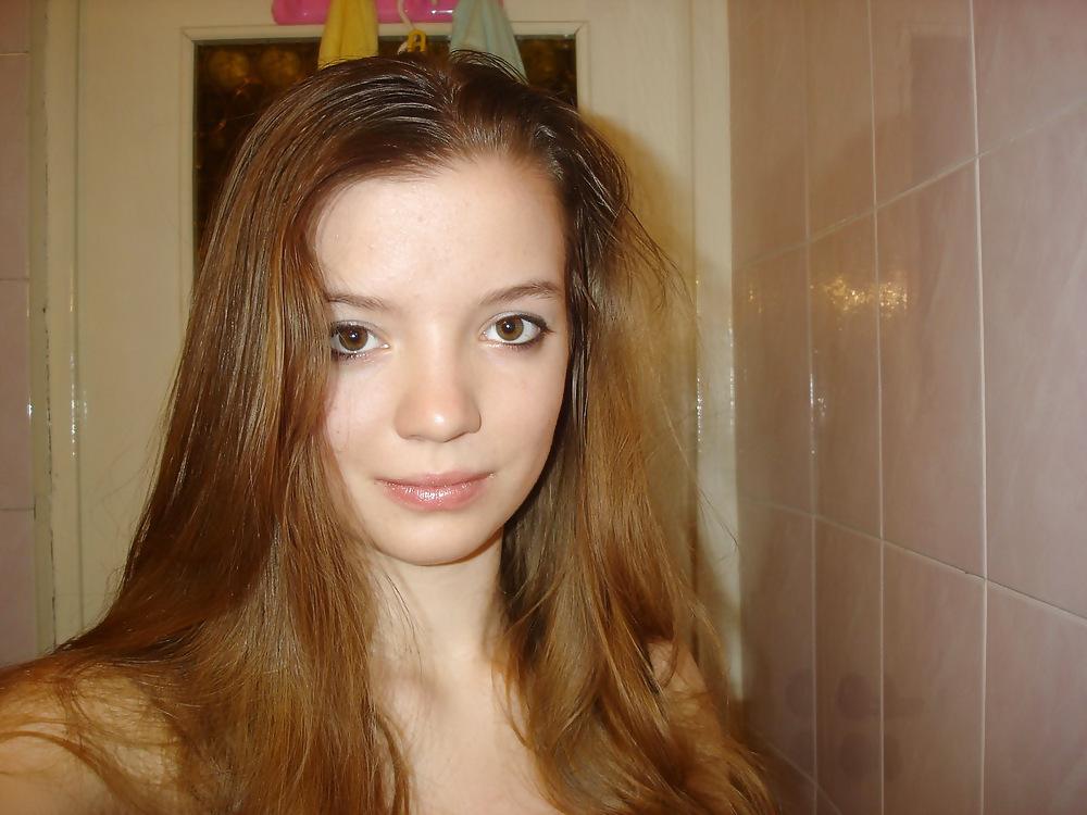 5P All of Hot Russian Teen Dasha (Selfshots 11of12)
