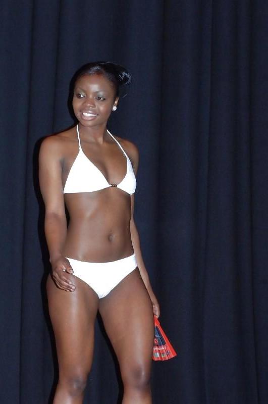 25P MISS SOUTH AFRICA 2008...BIKINI