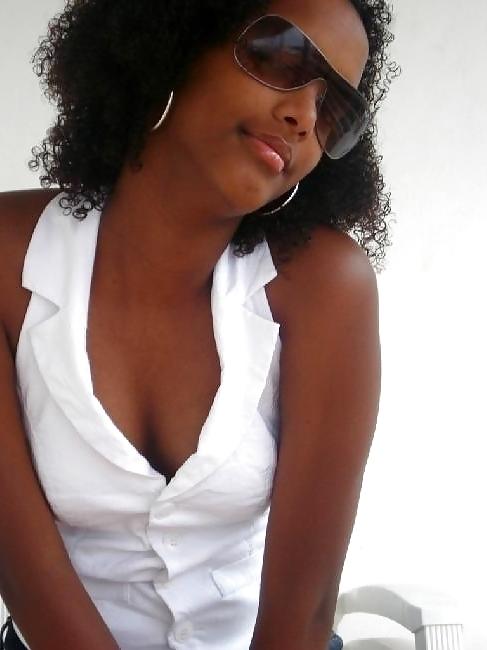 4P African Sexy Girl