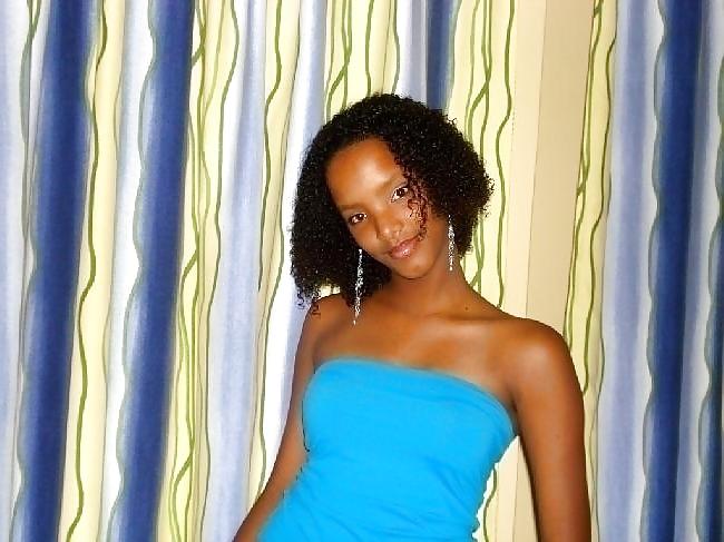 4P African Sexy Girl