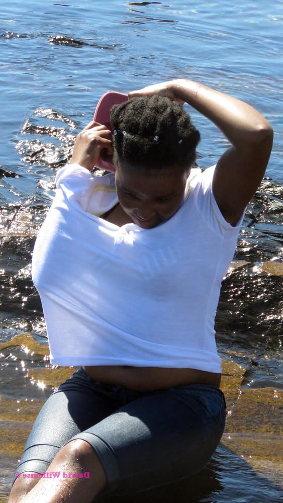 25P South Africa - Girls posing 18