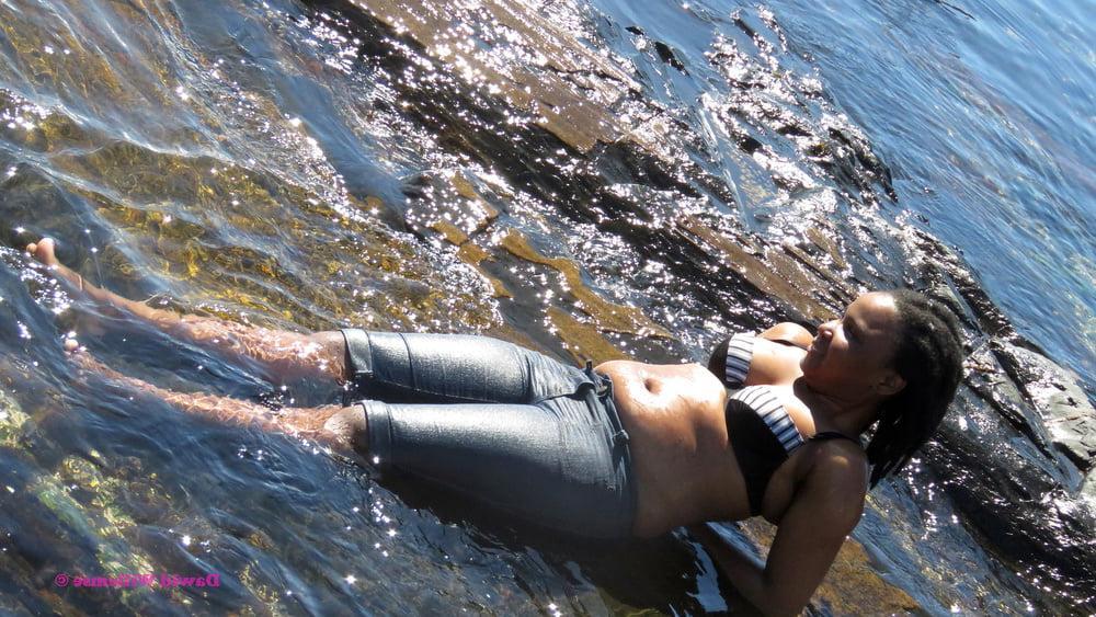 25P South Africa - Girls posing 18