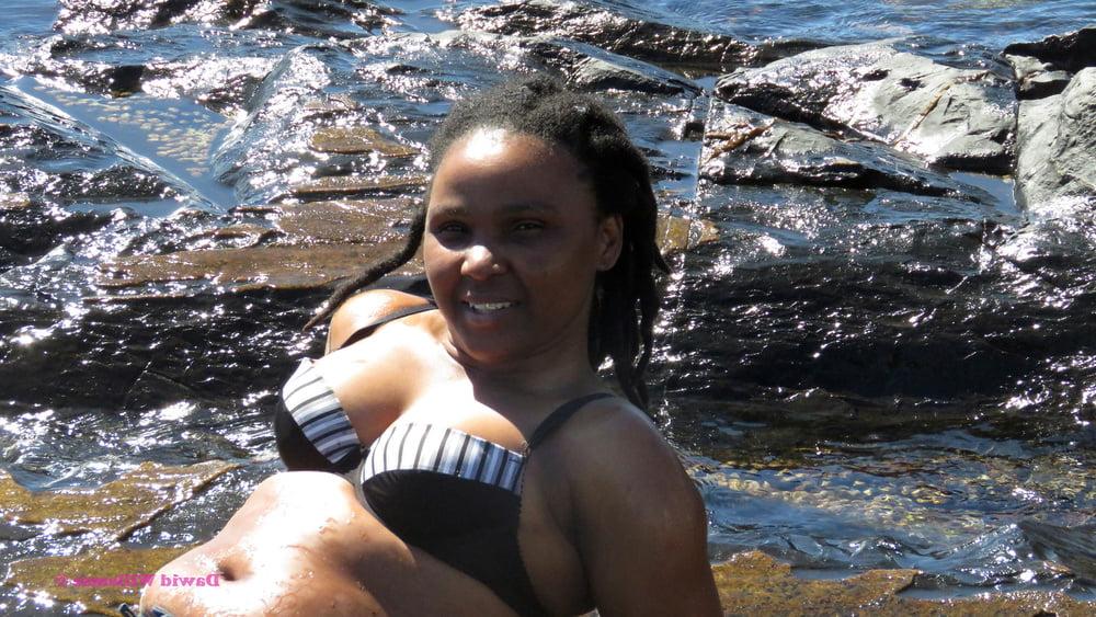 25P South Africa - Girls posing 18