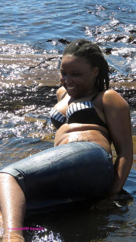 25P South Africa - Girls posing 18