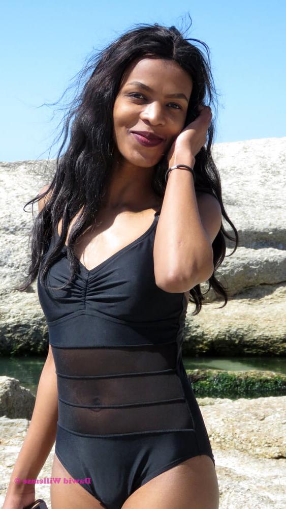 25P South Africa - Girls Posing 14