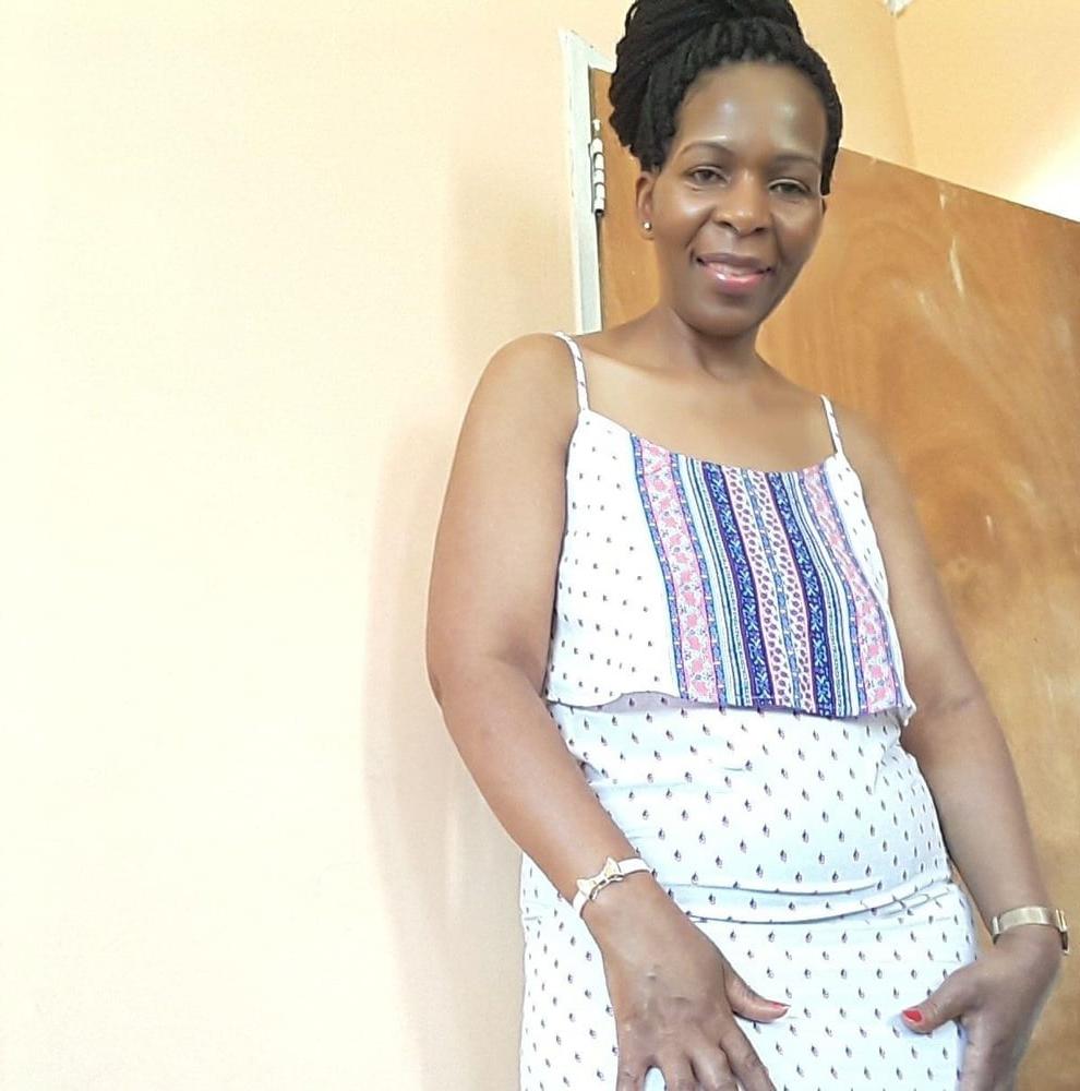 16P African mature mom