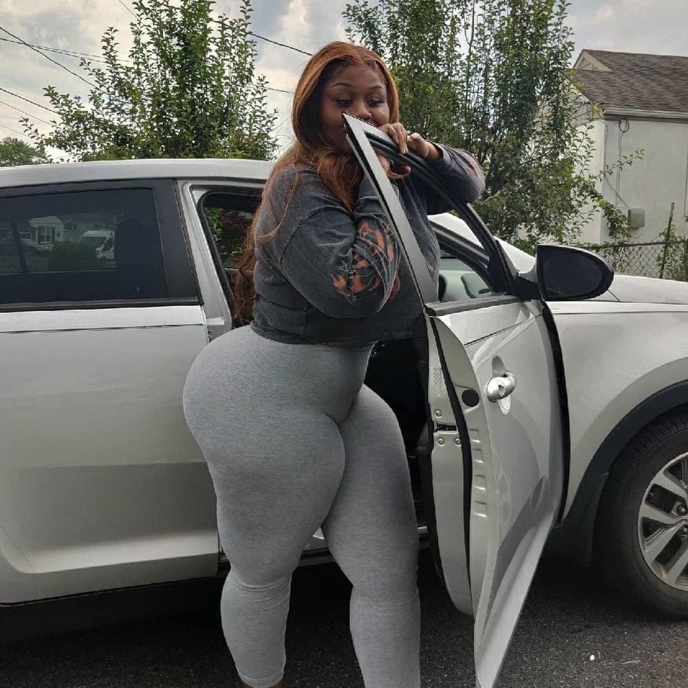 25P African Big Booties