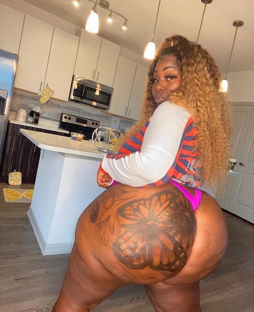 25P African Big Booties