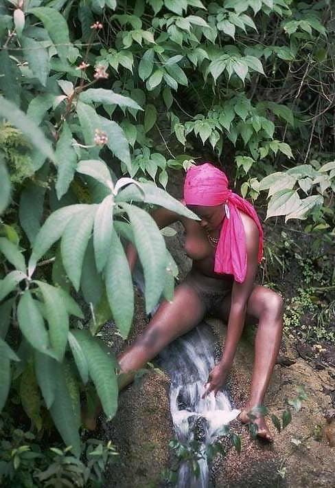25P African Tribes - Solo Girls