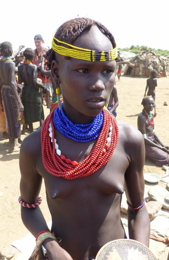 25P African Tribes - Solo Girls