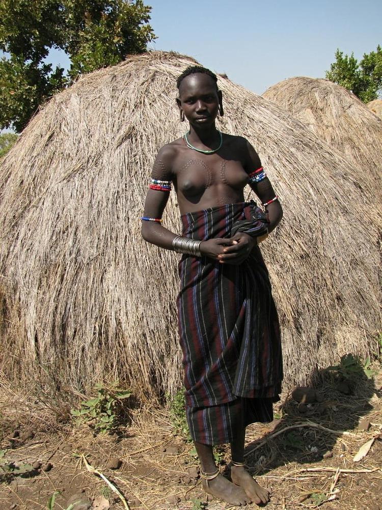 25P African Tribes - Solo Girls