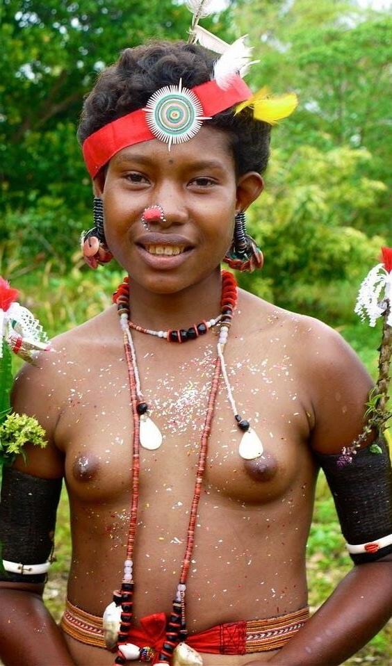 25P African Tribes - Solo Girls