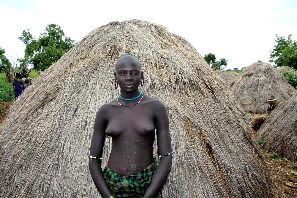 25P African Tribes - Solo Girls
