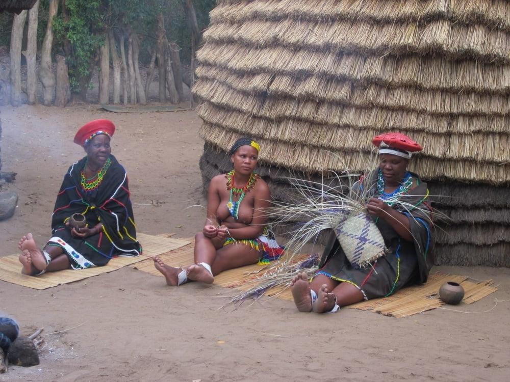 25P African Tribes - Solo Girls