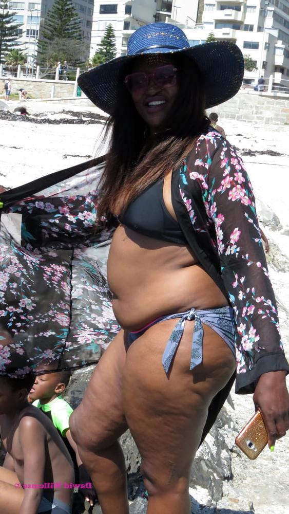 9P South Africa - Girls posing 09