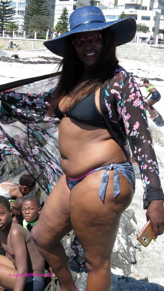 9P South Africa - Girls posing 09