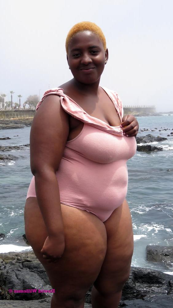 21P South Africa - Girls posing 03