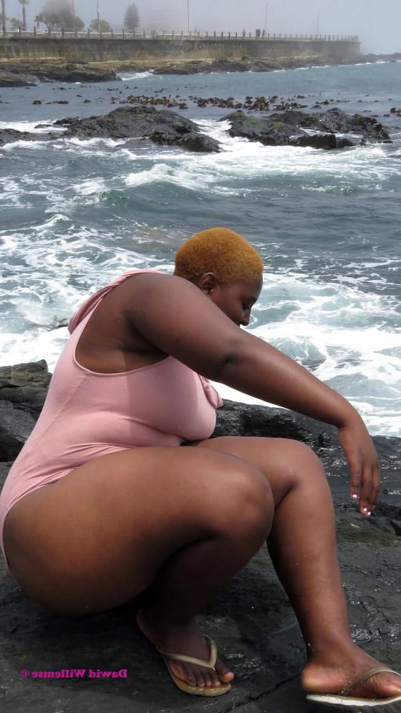 21P South Africa - Girls posing 03