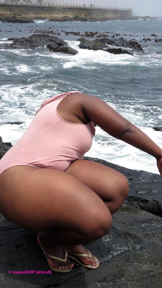 21P South Africa - Girls posing 03