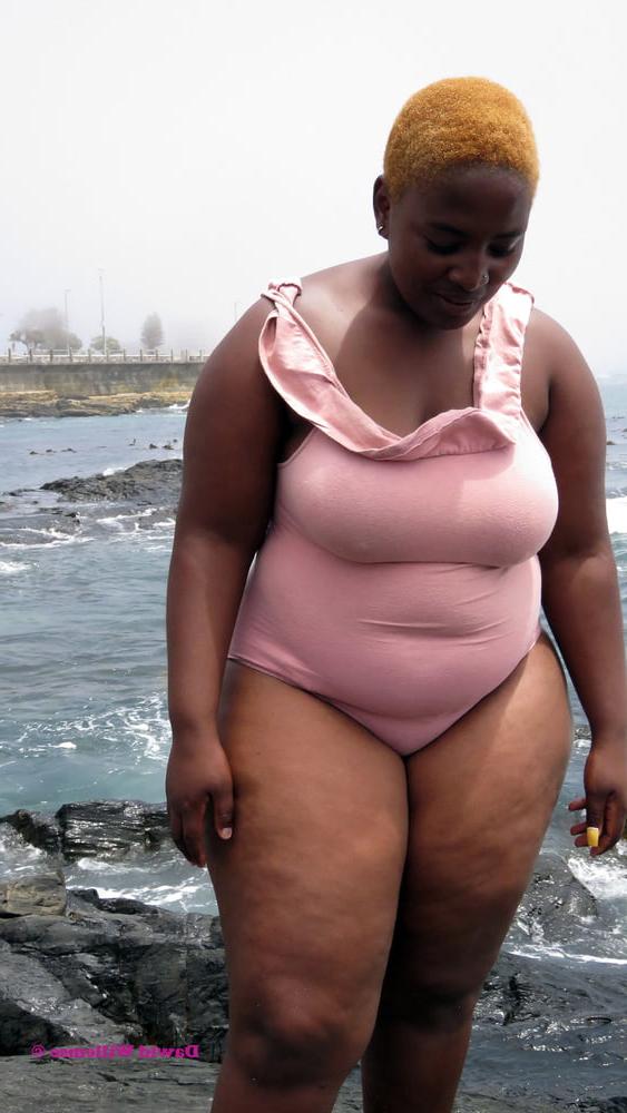 21P South Africa - Girls posing 03