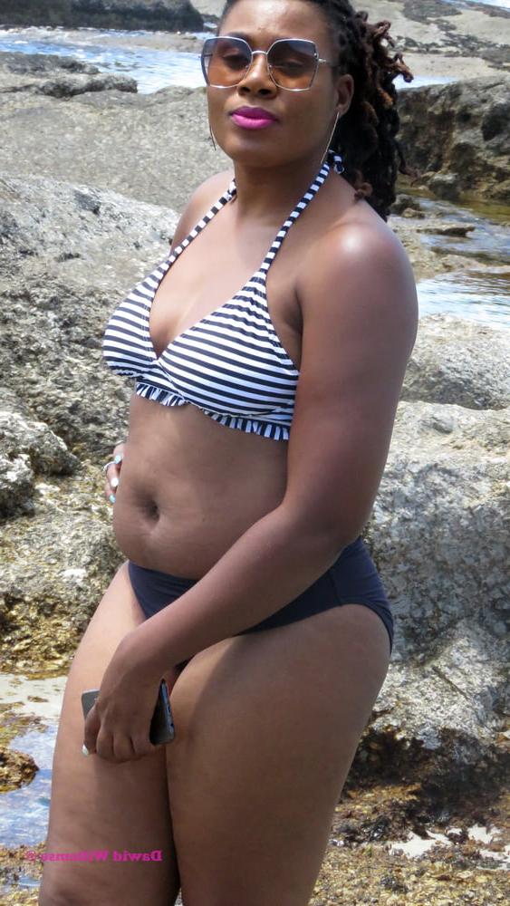 13P South Africa - Girls posing 06