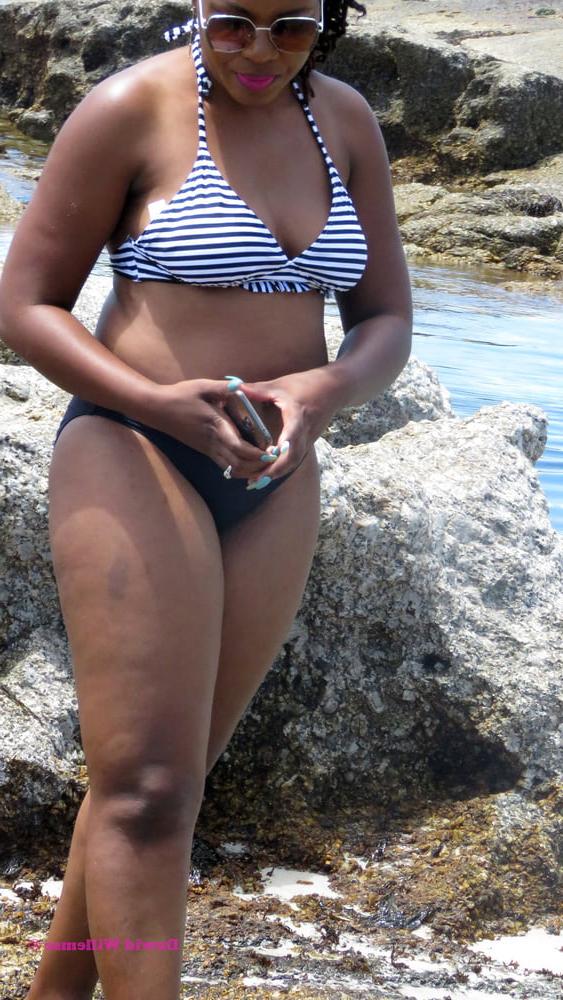 13P South Africa - Girls posing 06