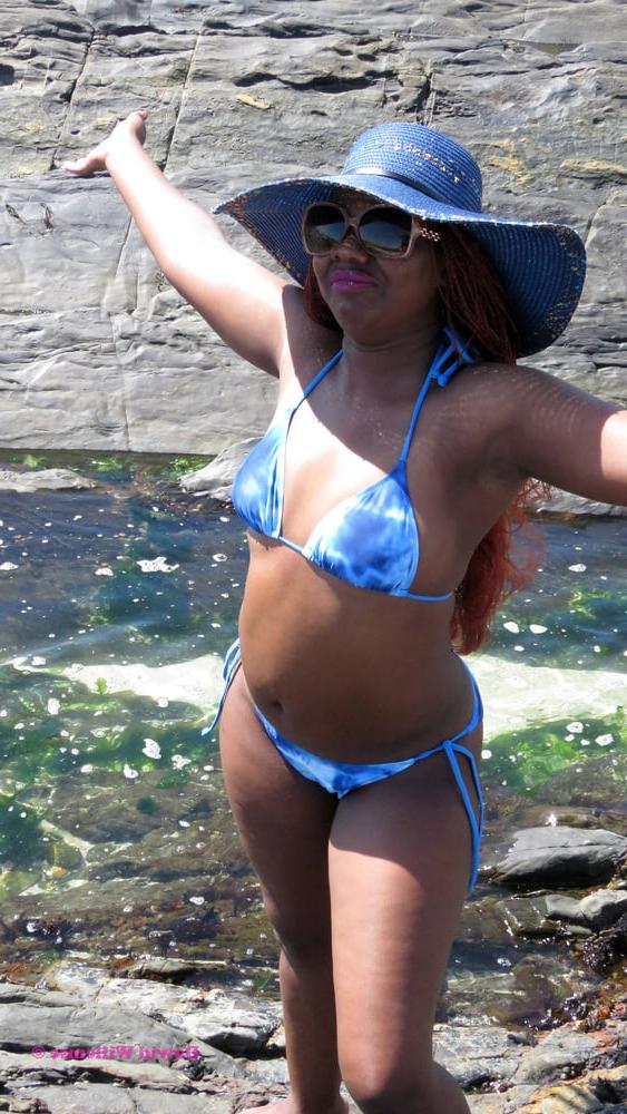 20P South Africa - Girls posing 07
