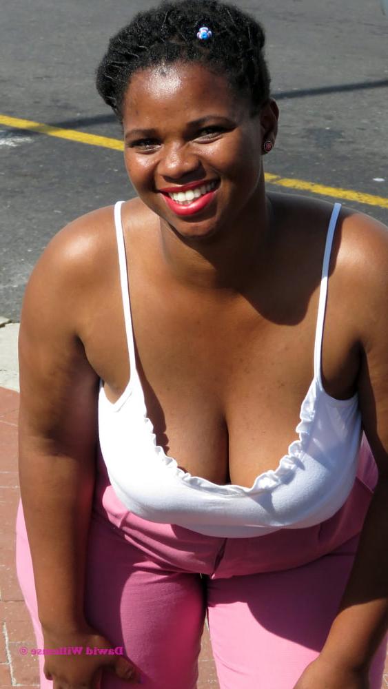18P South Africa - Girls posing 11