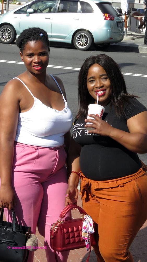 18P South Africa - Girls posing 11