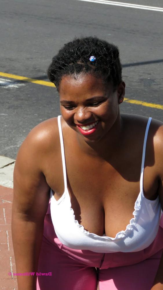 18P South Africa - Girls posing 11