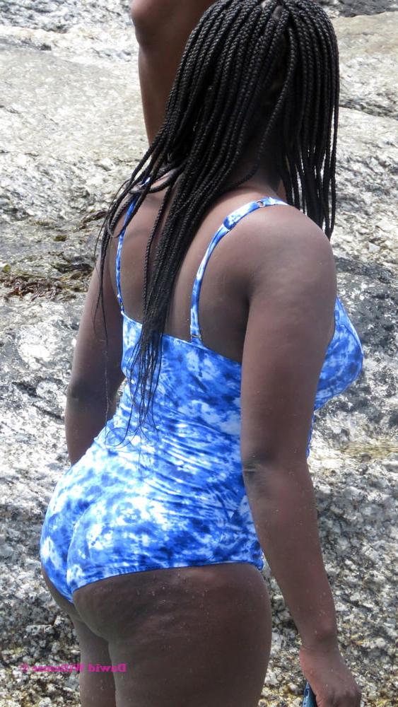 24P South Africa - Girls posing 04