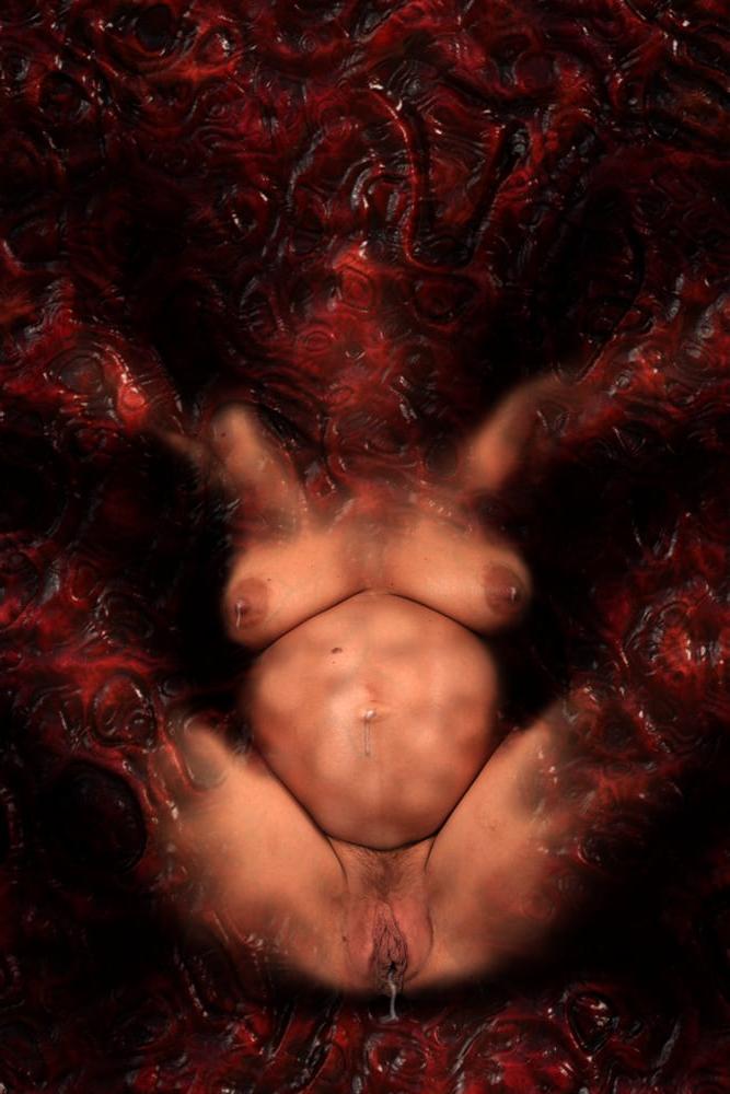 21P Alien Photoshops 1