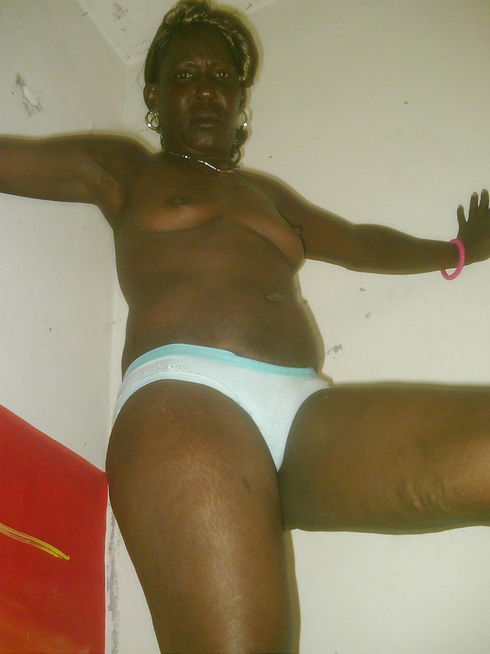 25P 47yr old smoking African Babsy (please comment)