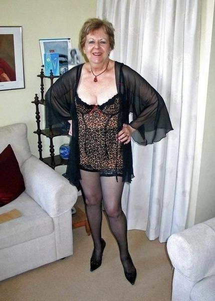 25P AGED 50+ SLUTS 110
