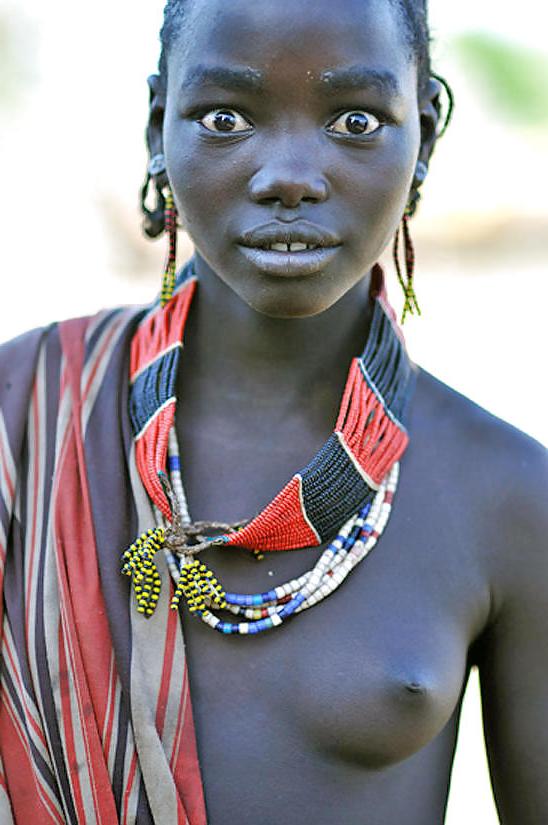 17P African Tribal Girls