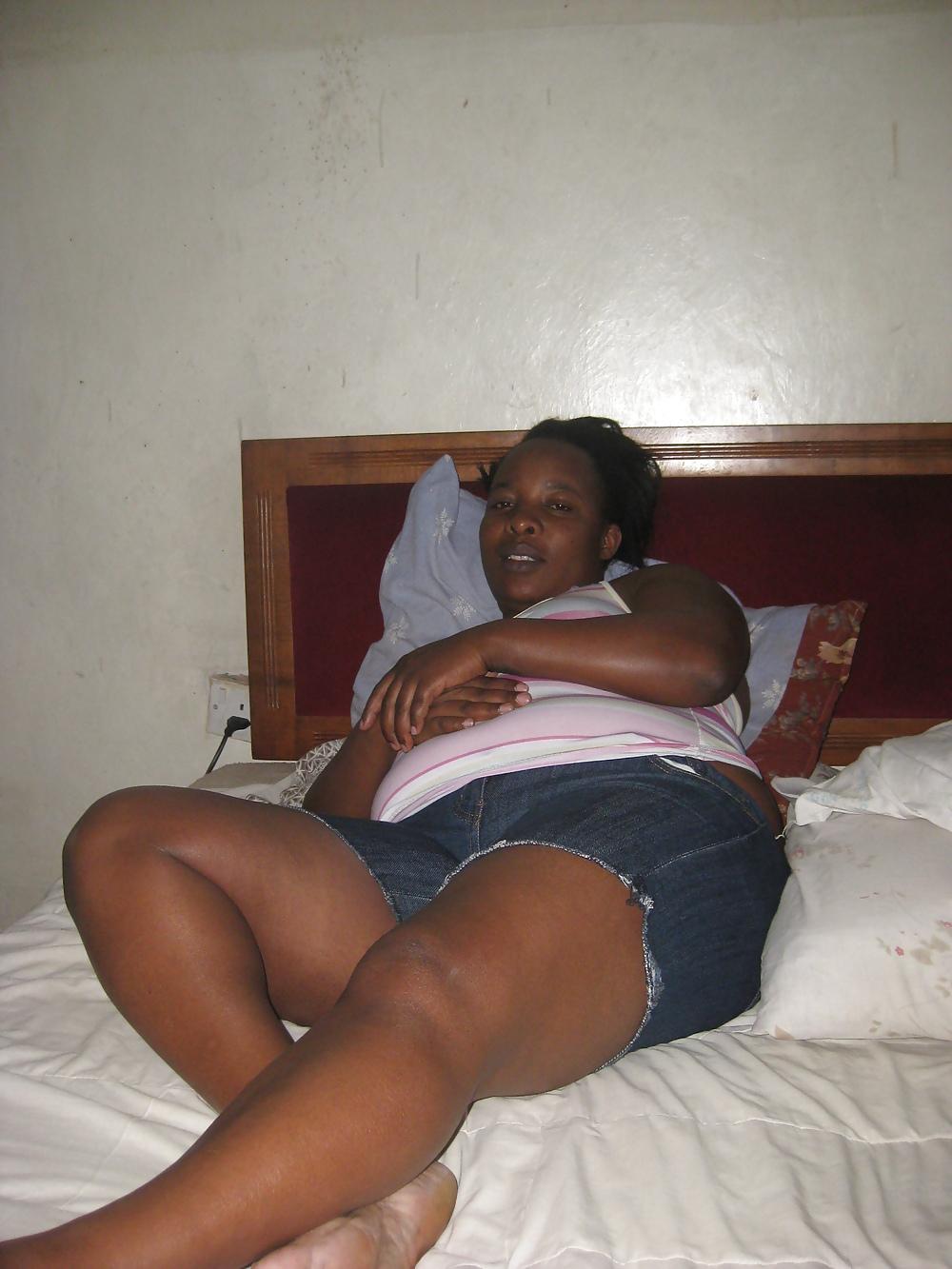 10P THICK AFRICAN SLUT FOR TESTING AND USING