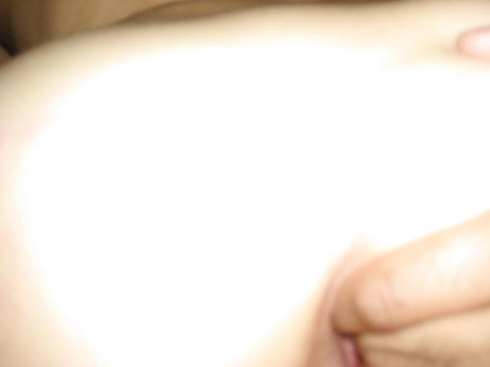 25P YOUNG AMATEUR COUPLE SEX & POSES  (Lupus23)