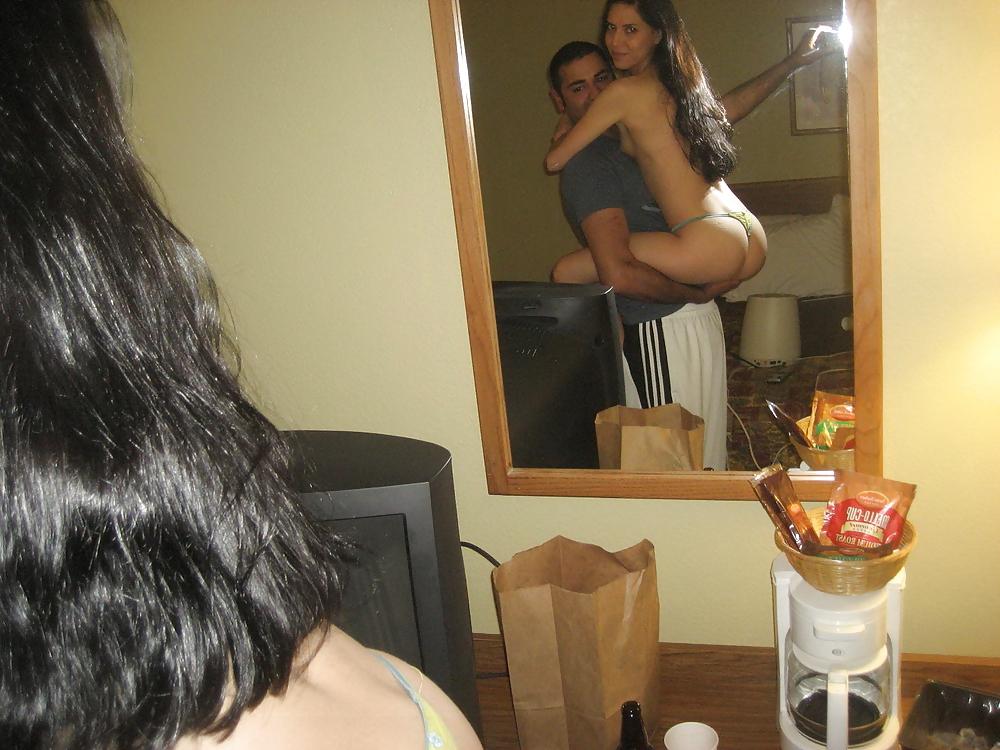 25P YOUNG AMATEUR COUPLE SEX & POSES  (Lupus23)