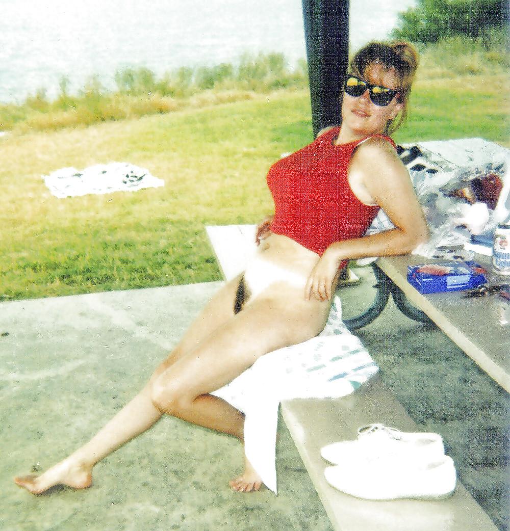 25P Amateur Retro Hairy 1