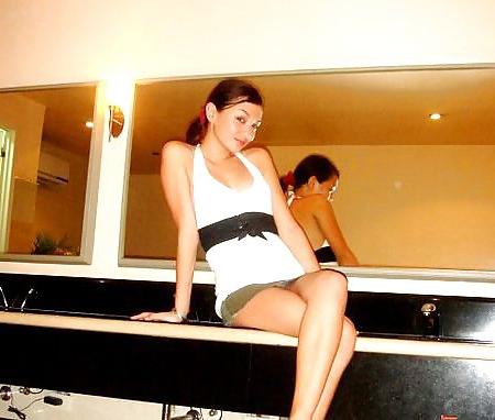 4P Alluring Asian and other Women