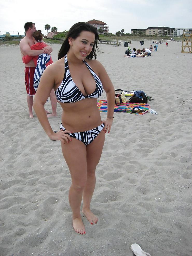 25P Big Boobed Brunette Self Shot Amateur Hottie #2