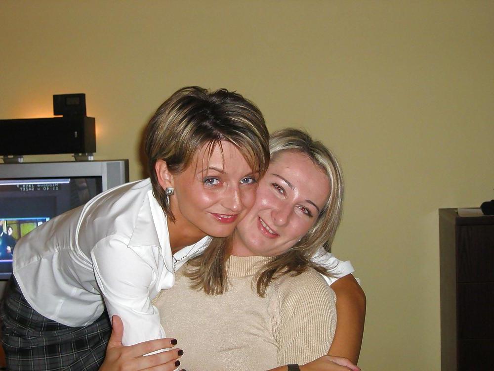 25P NICE AMATEUR MILFS